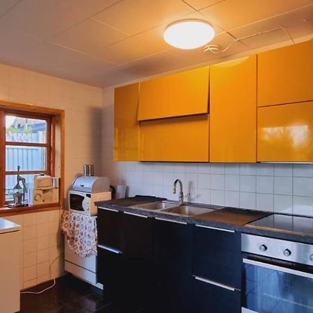 Yellow House Hostel Копенгаген Экстерьер фото