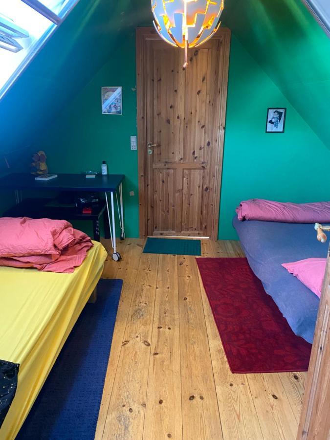 Yellow House Hostel Копенгаген Экстерьер фото